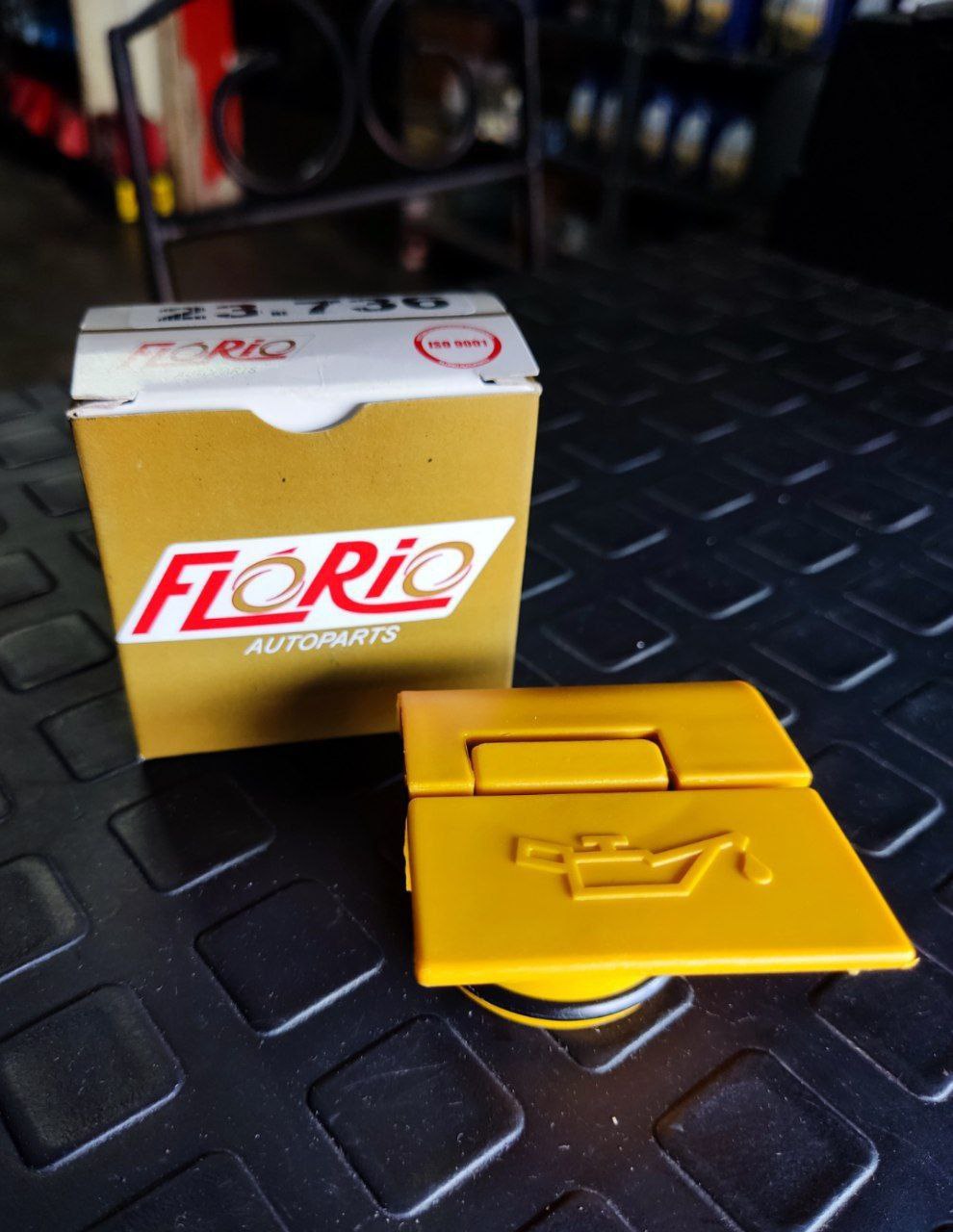 TAPA DE LLENADO DE ACEITE DE MOTOR