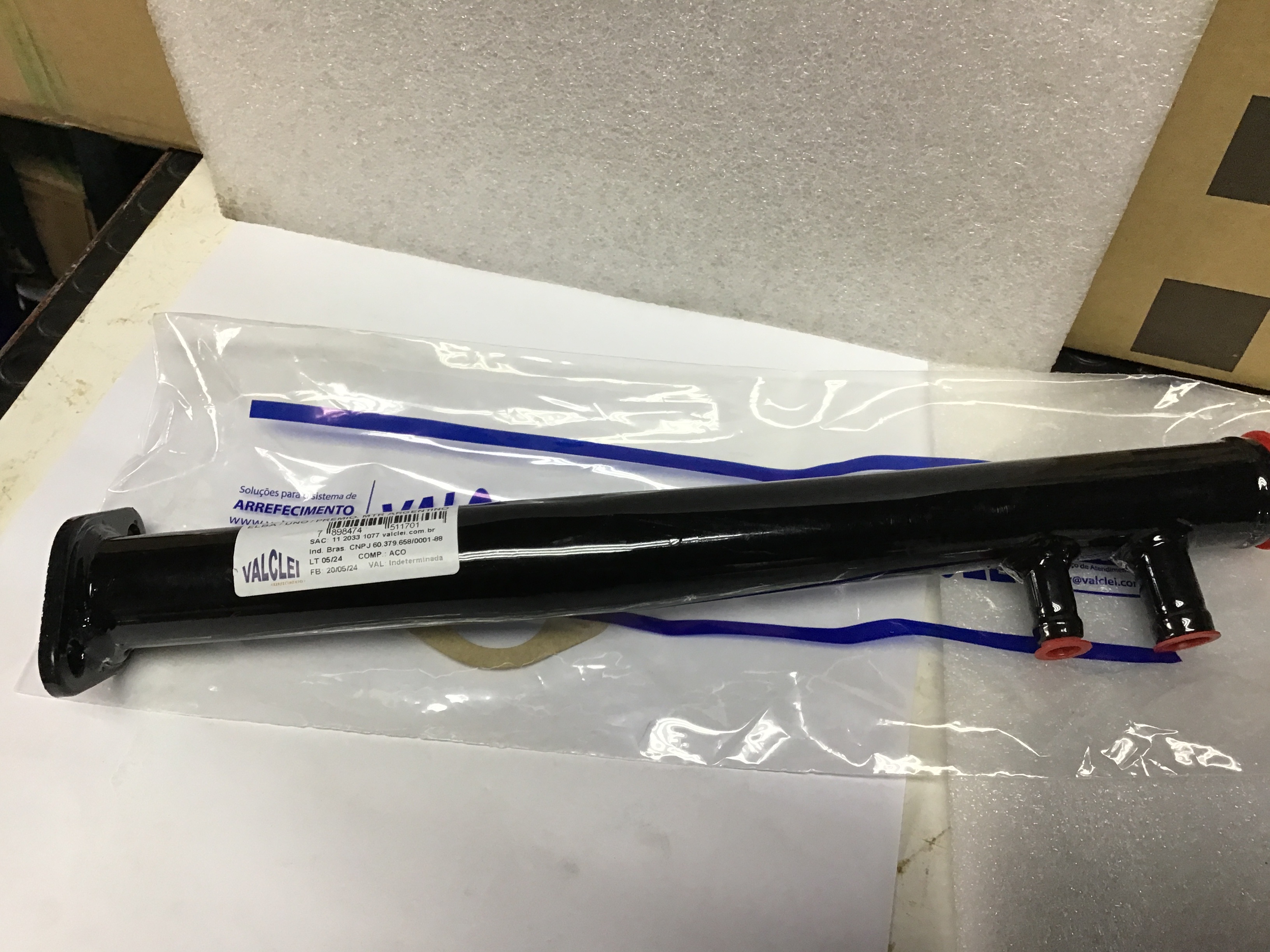 TUBO DE AGUA DE HIERRO