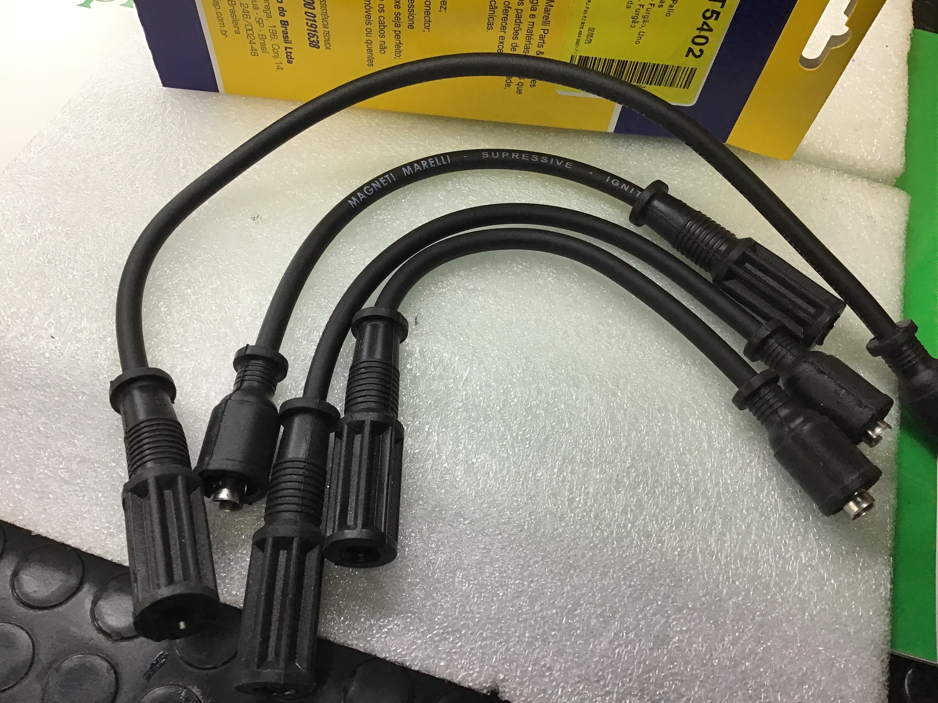 JUEGO DE CABLES DE BUJIAS 