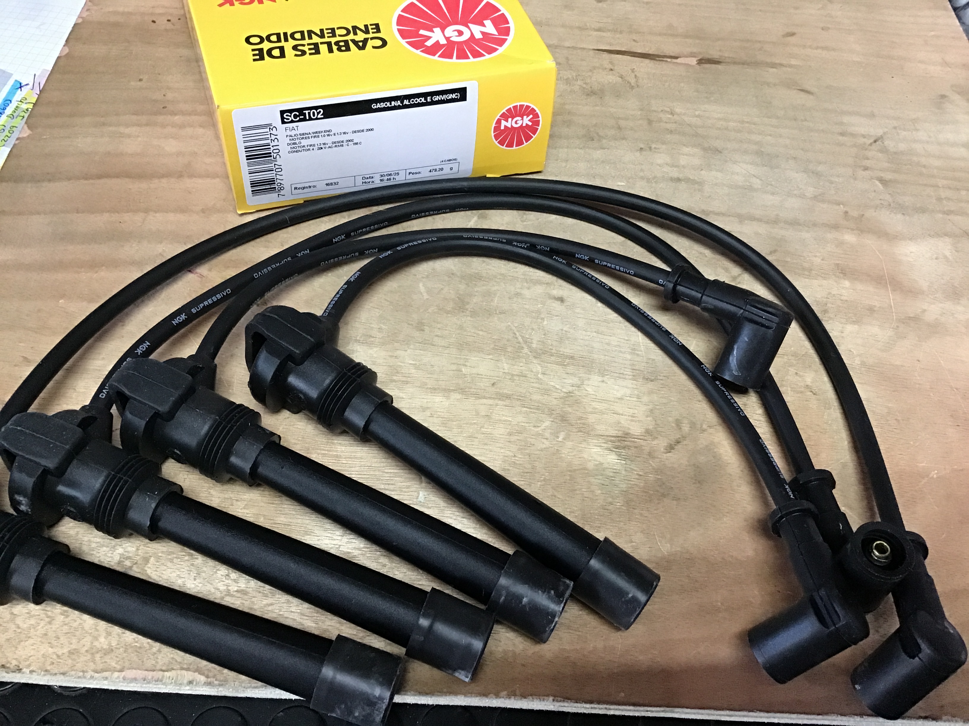 JUEGO DE CABLES DE BUJIAS 