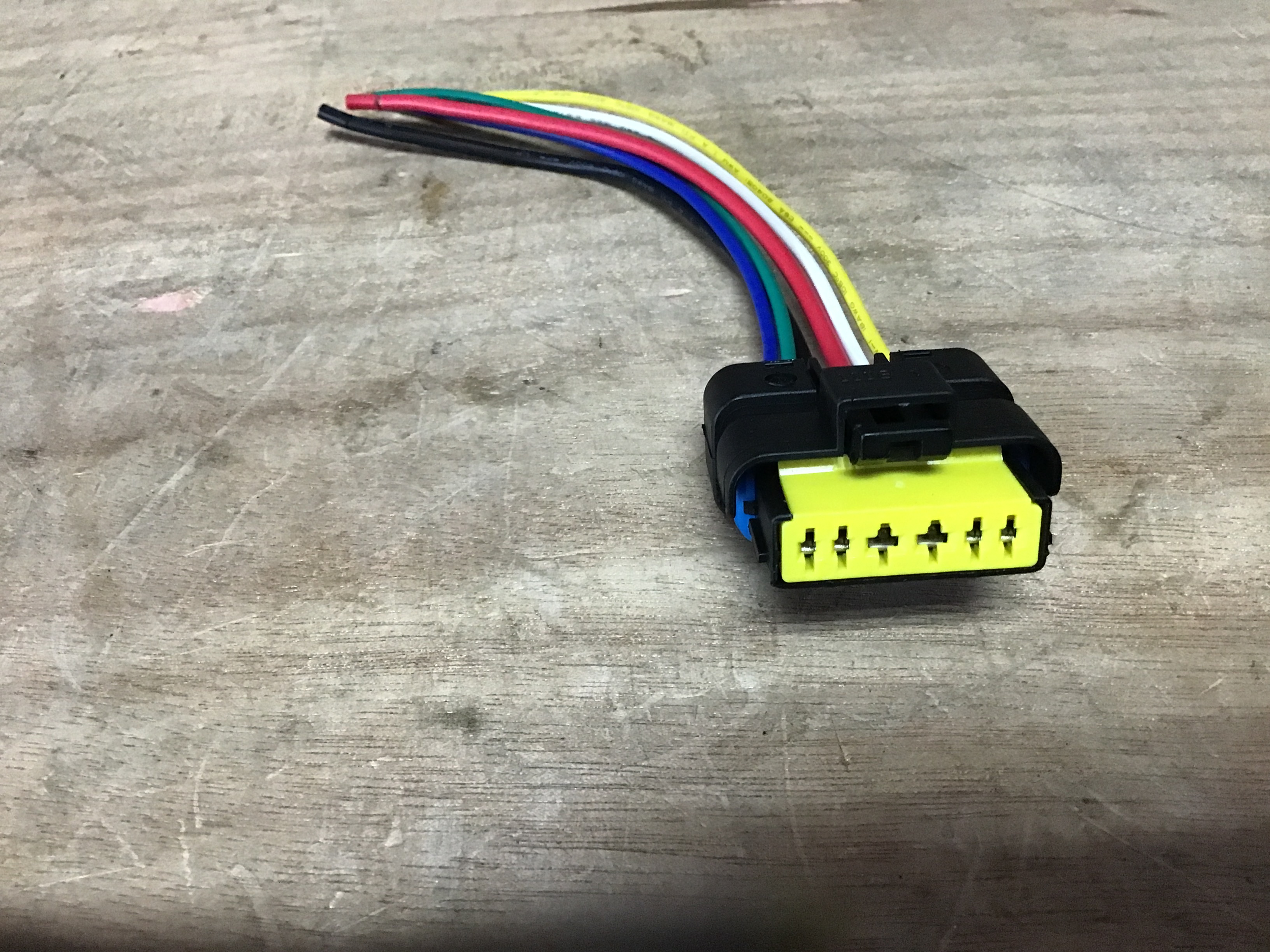 CONECTOR CUERPO ACELERACION F2